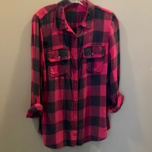 Soft Feel Long sleeve SNAP-Button Shirt. Freshly Washed.